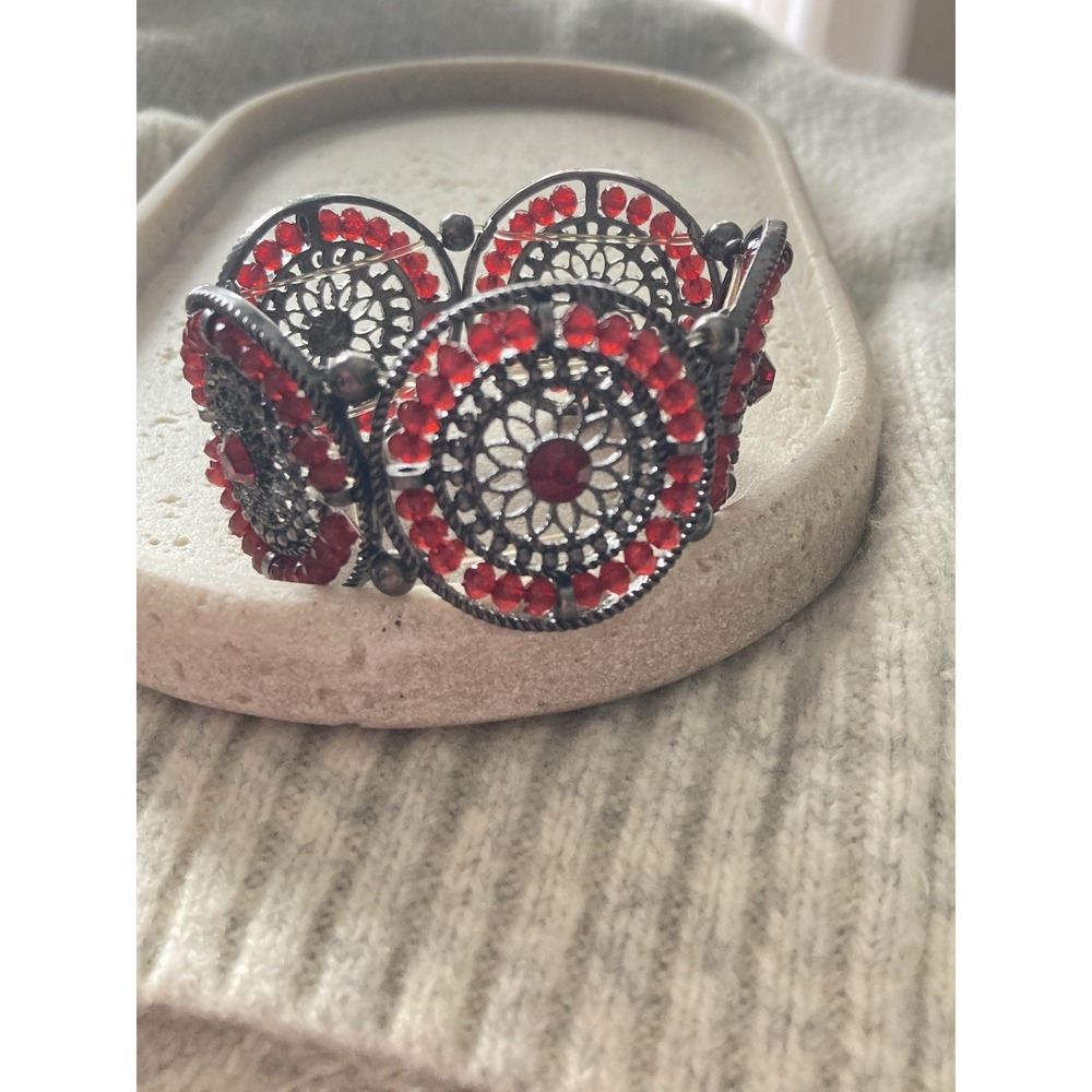 Red Rhinestone Stretch Bracelet‎ Gunmetal Tone Filigree Medallion Bold Chunky